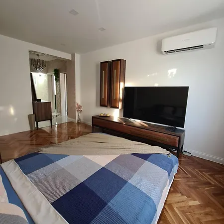 Apartment Ester *